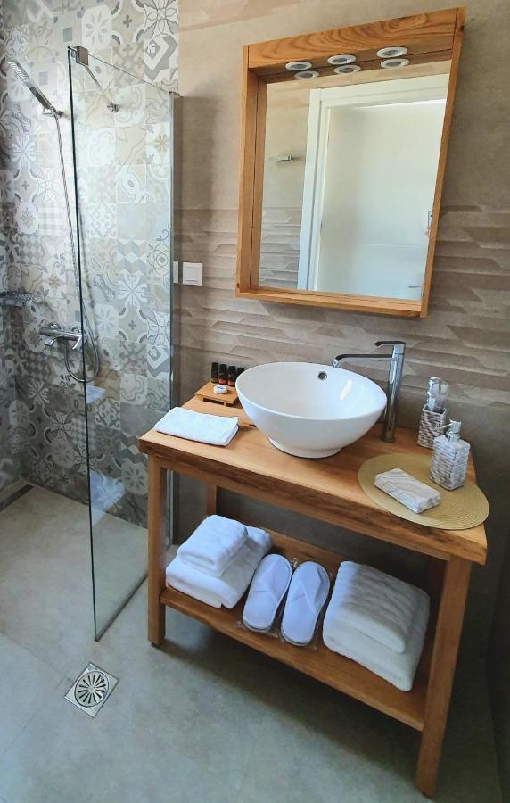 Sarakiniko Rooms آداماس المظهر الخارجي الصورة