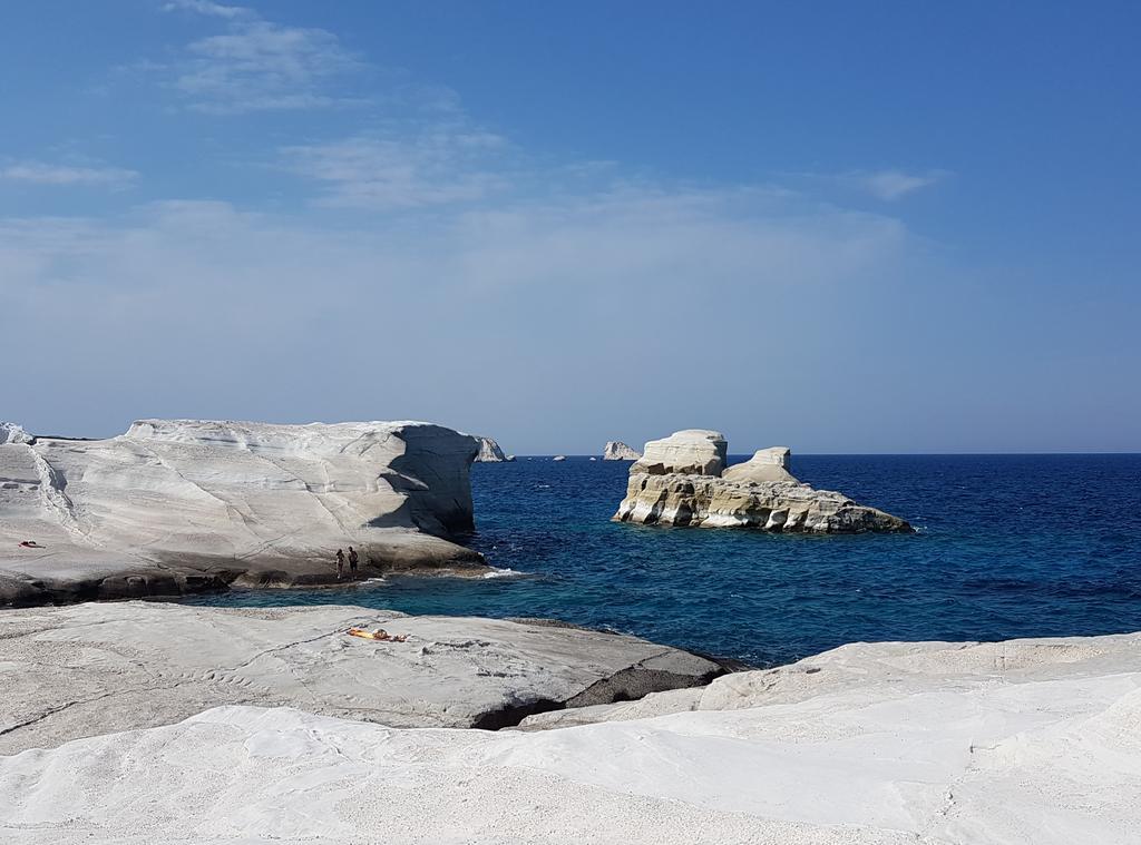 Sarakiniko Rooms آداماس المظهر الخارجي الصورة