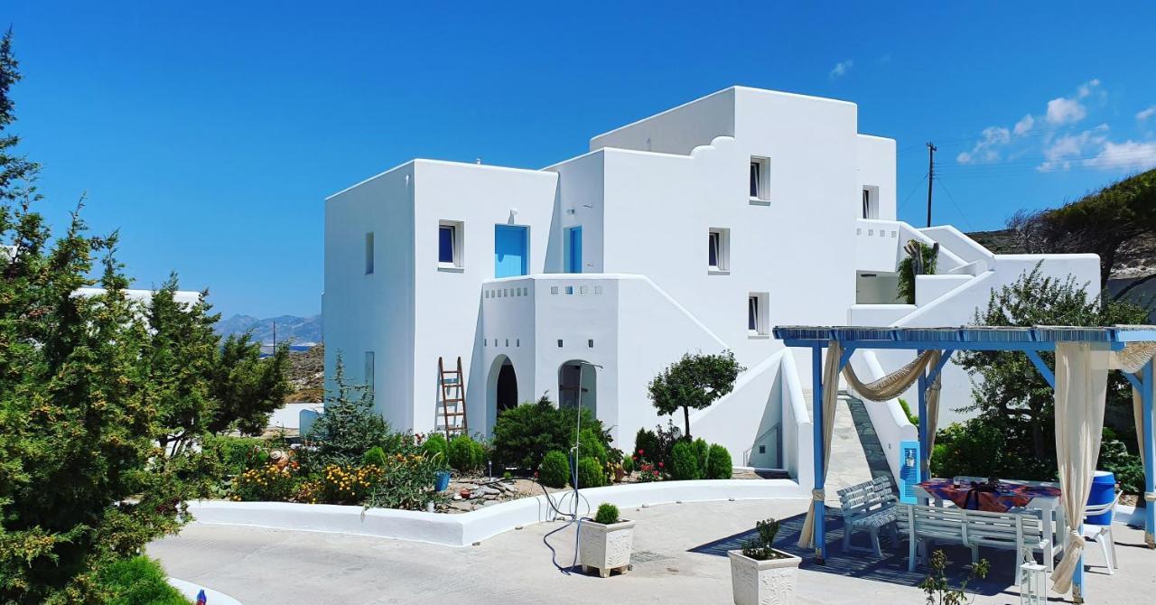 Sarakiniko Rooms آداماس المظهر الخارجي الصورة