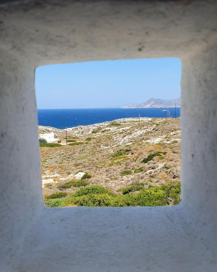 Sarakiniko Rooms آداماس المظهر الخارجي الصورة